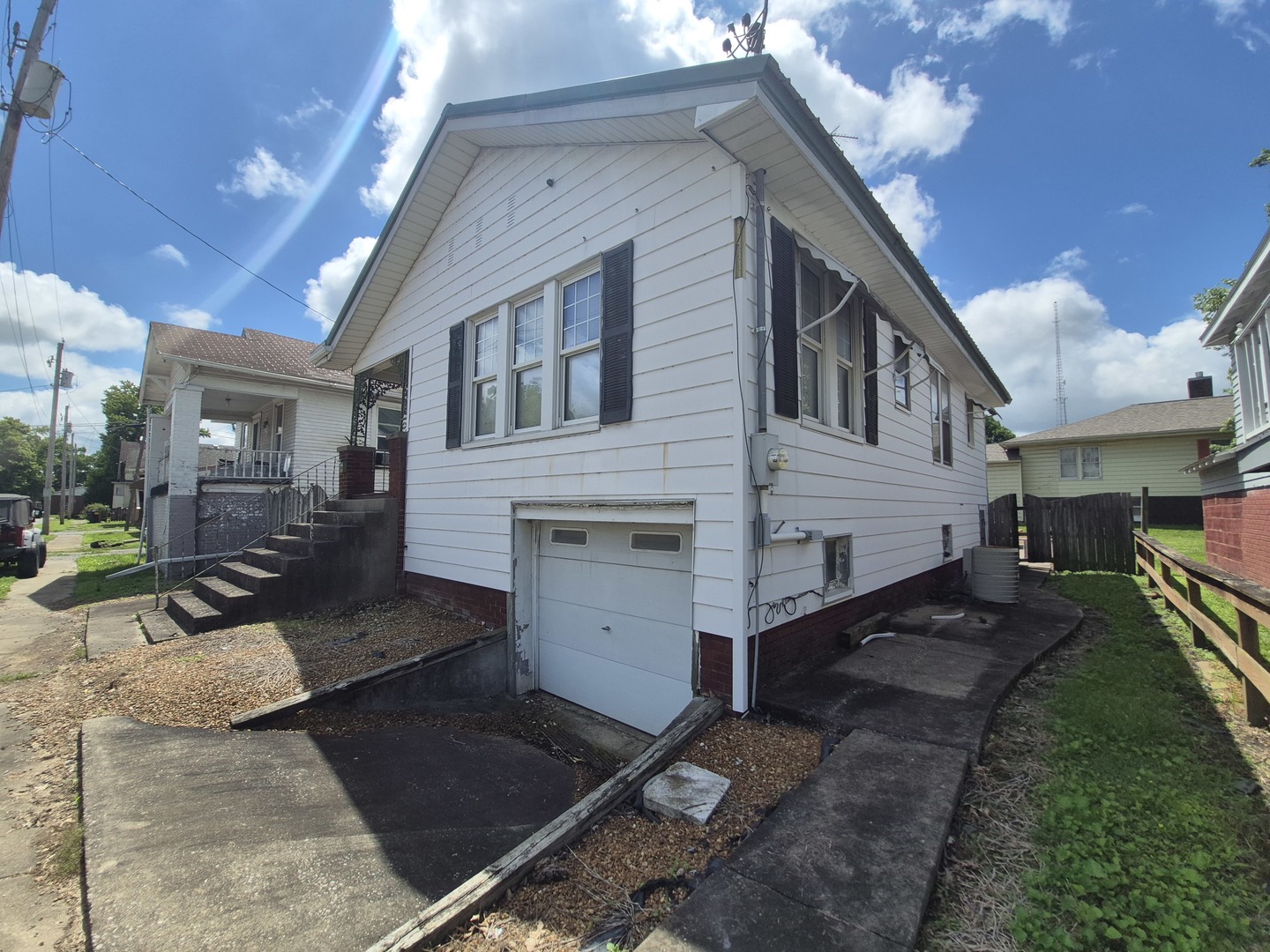 27 Baker Street Property Photo 2