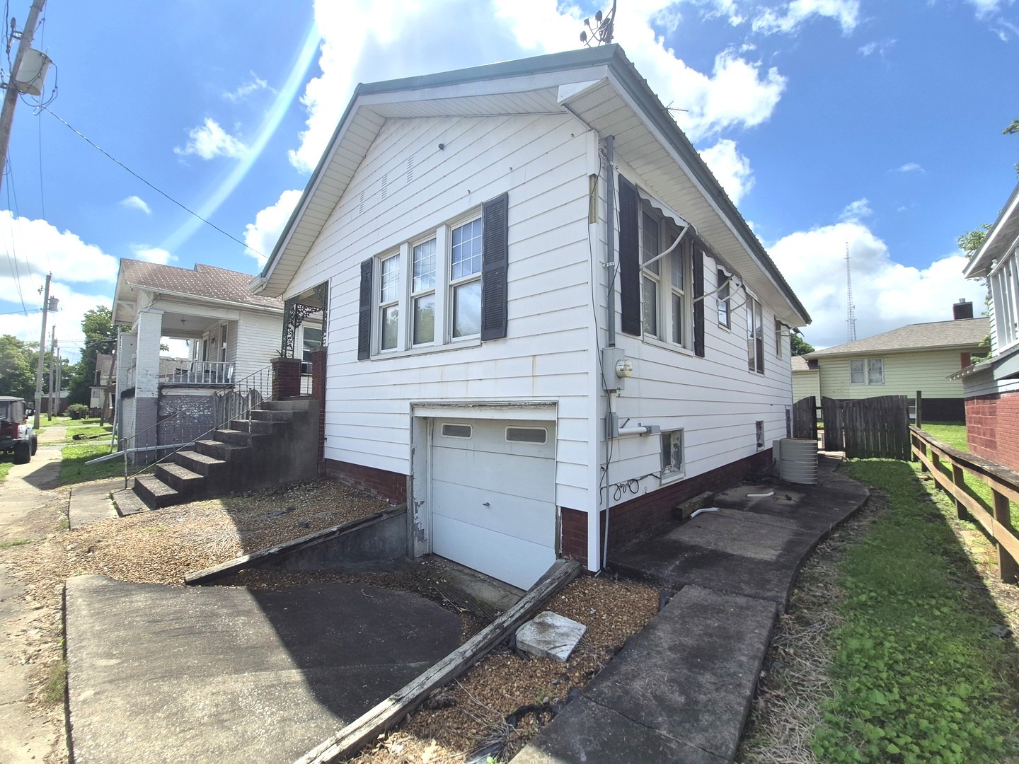 27 Baker Street Property Photo 2