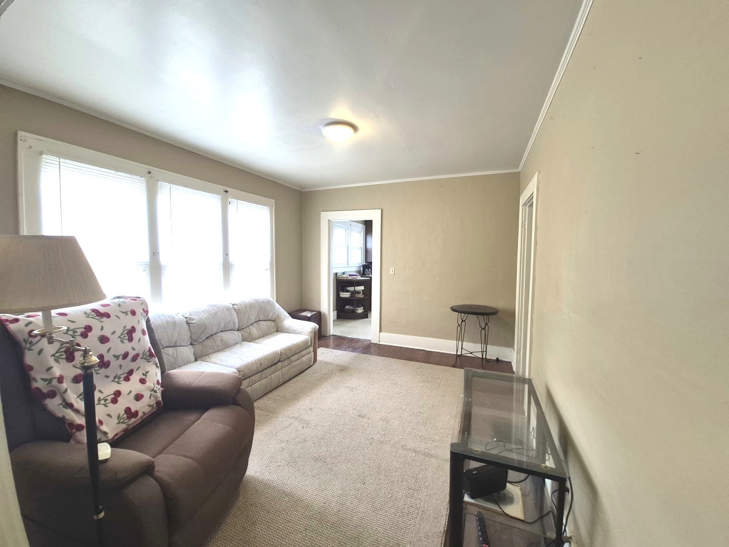 27 Baker Street Property Photo 3