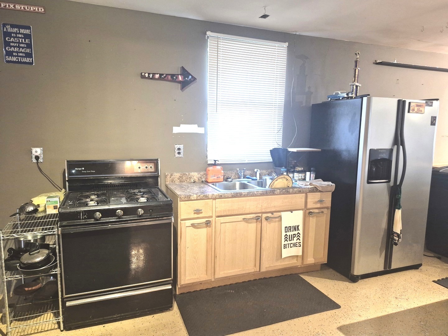 27 Baker Street Property Photo 11