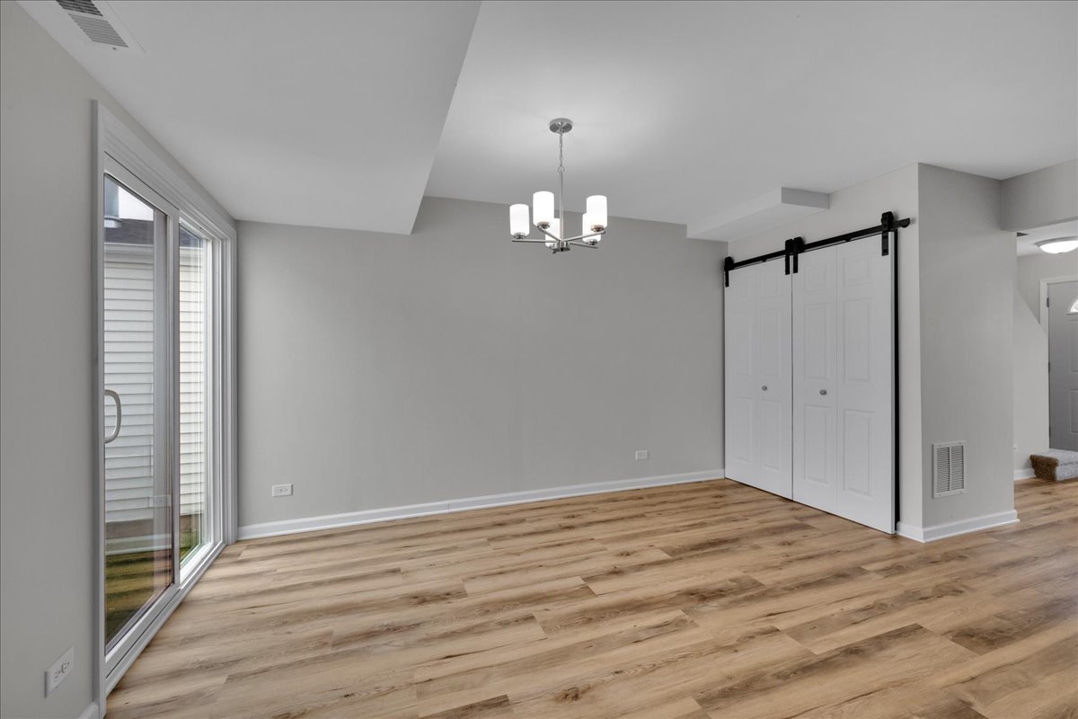 943 Four Seasons Boulevard 943 Property Photo 24