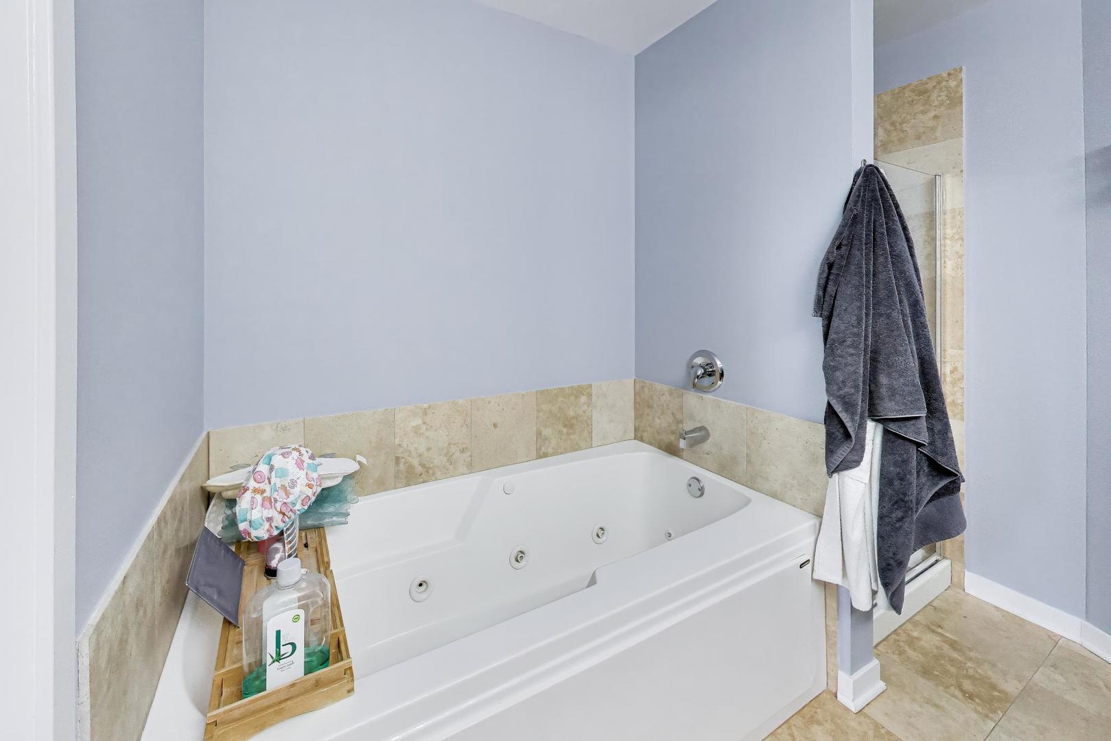 873 N Larrabee Street 612 Property Photo 16