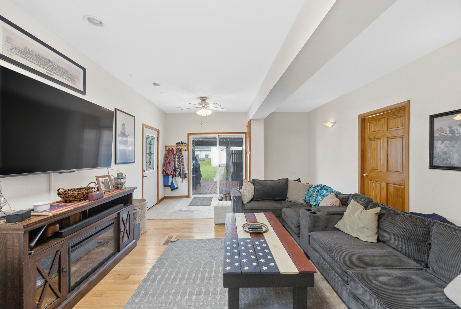 211 N Maple Street Property Photo 5