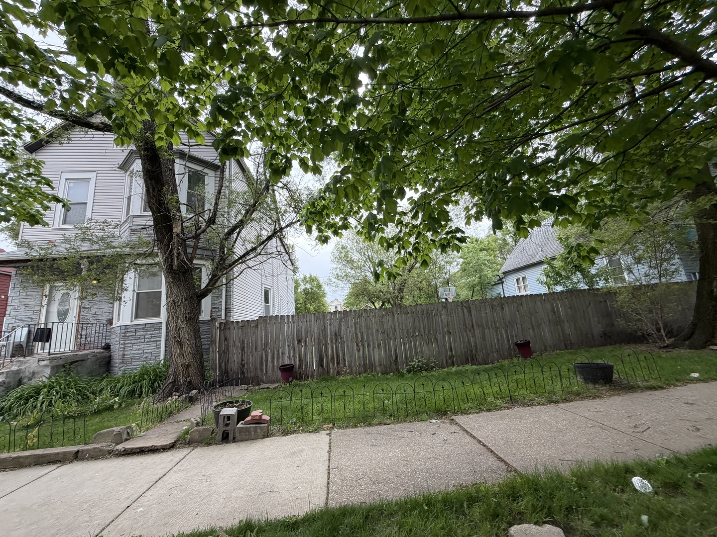 6137 S Wolcott Avenue Property Photo 1