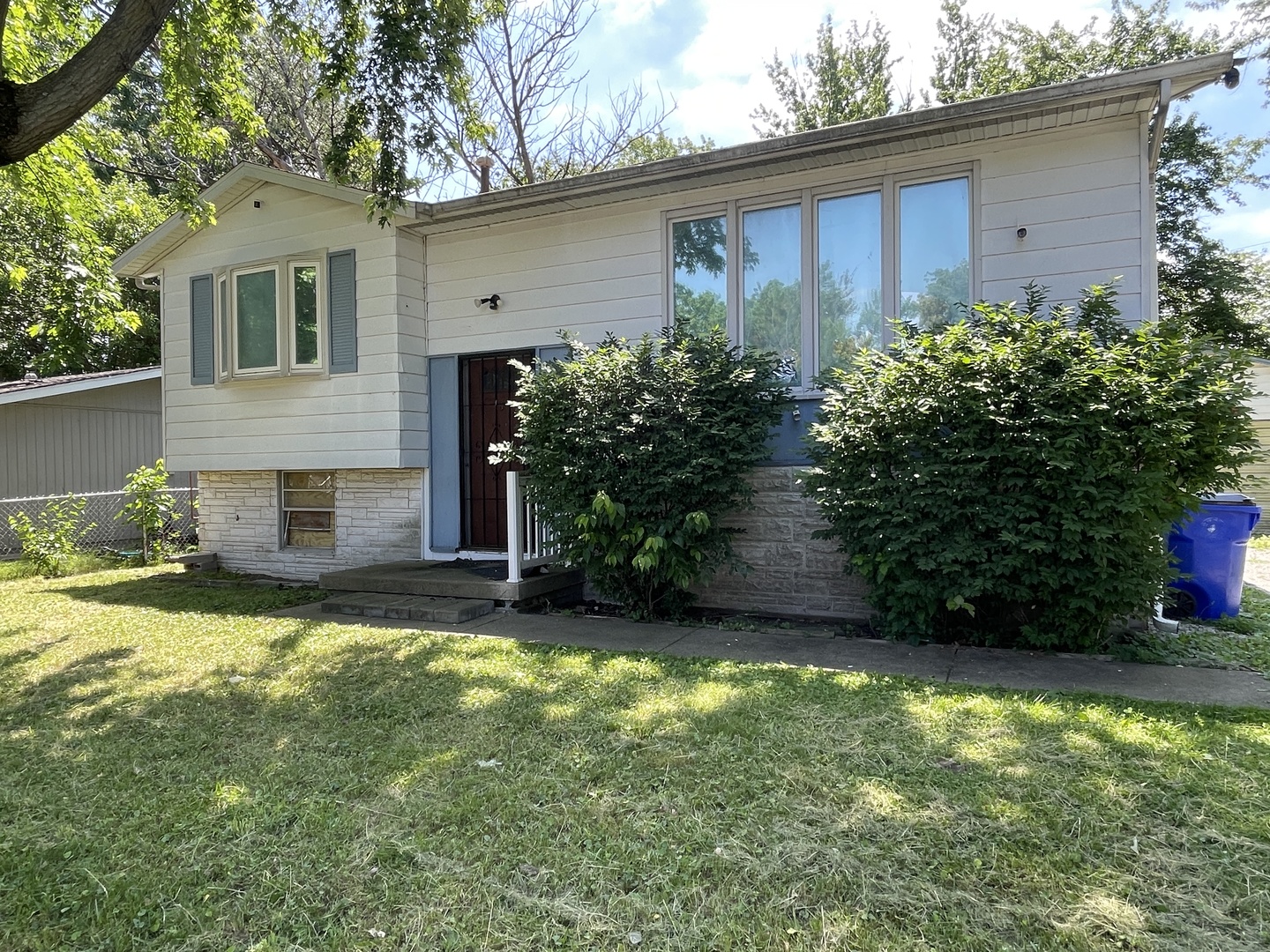 3265 Robin Drive Property Photo 1