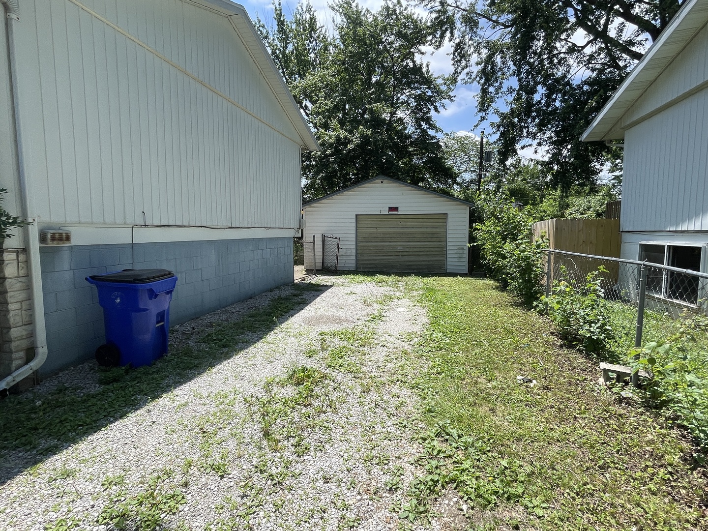 3265 Robin Drive Property Photo 4