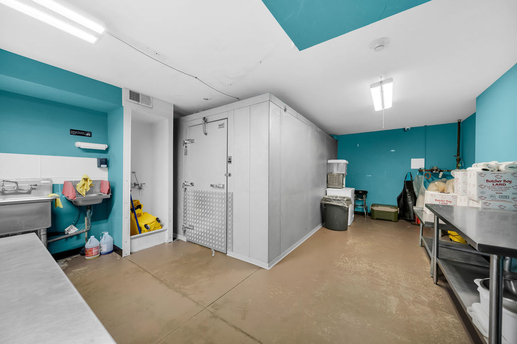 5926-28 S Pulaski Road Property Photo 13