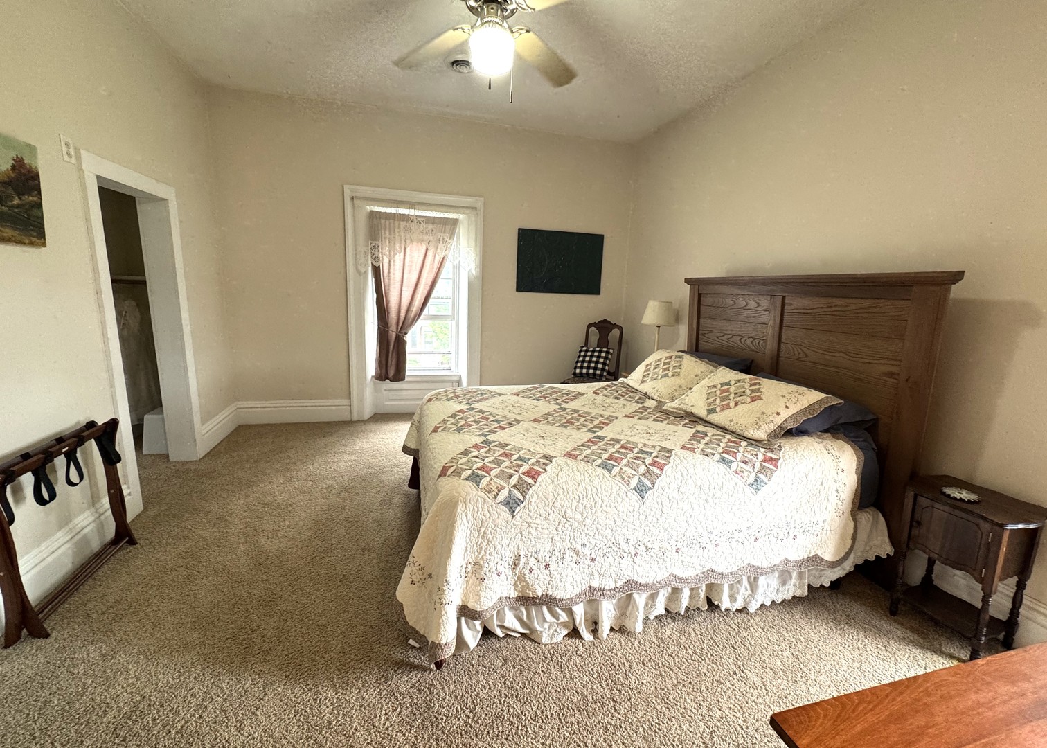 304 E Broadway Property Photo 15
