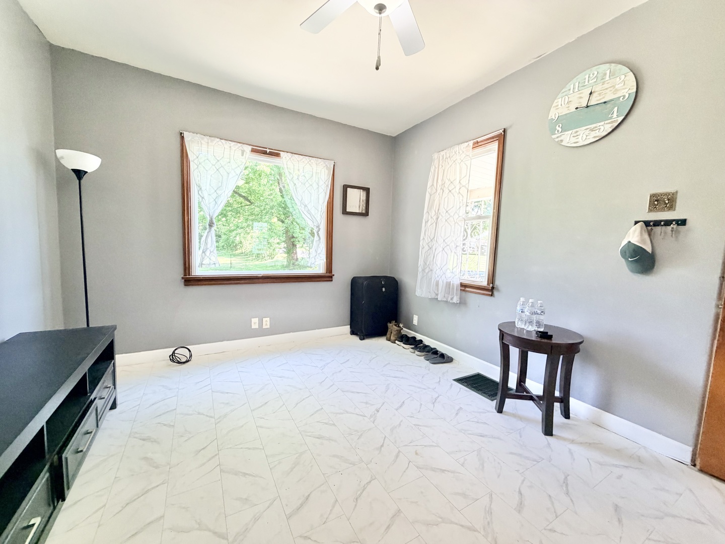 1304 N Everett Street Property Photo 2