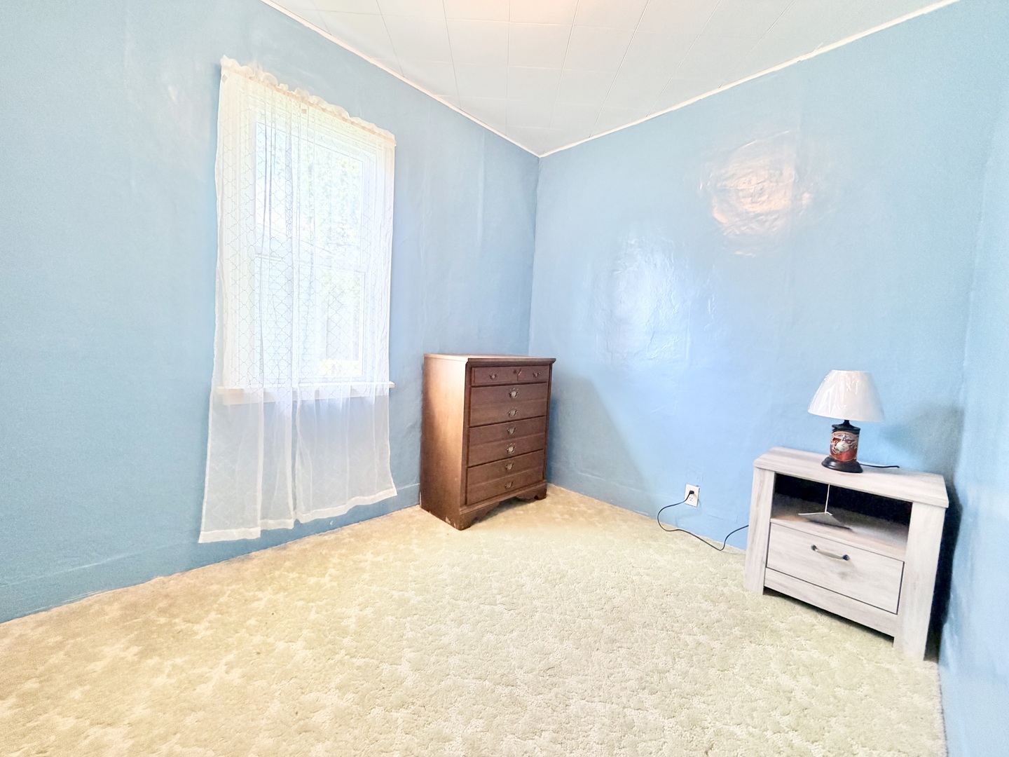 1304 N Everett Street Property Photo 11