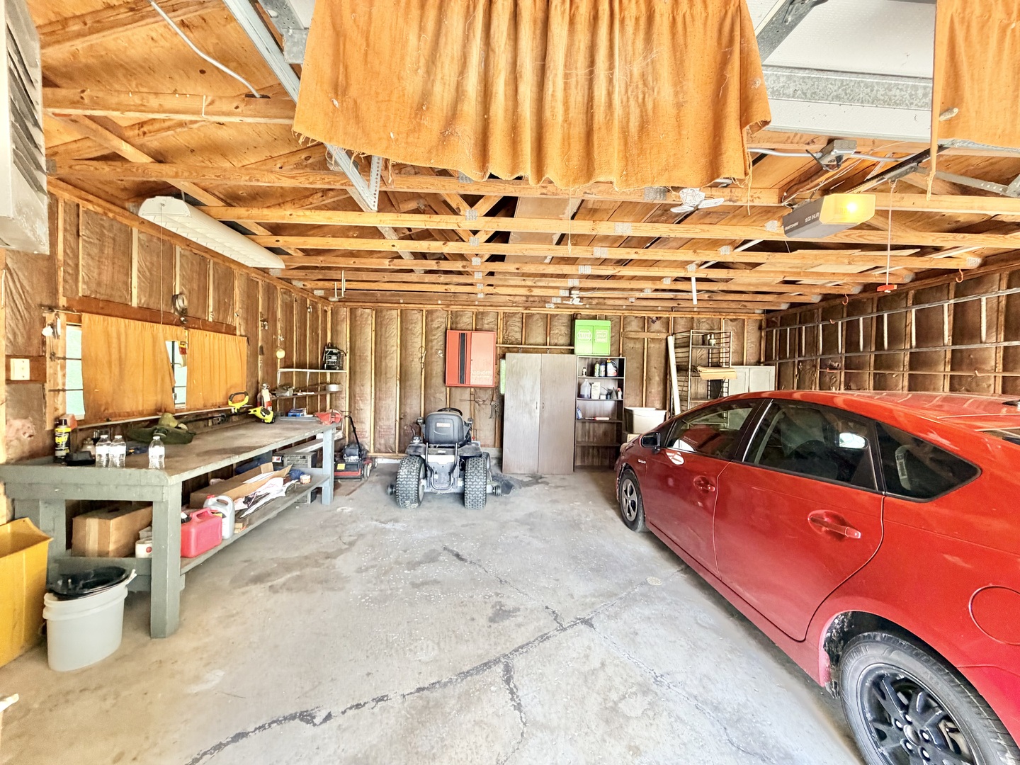 1304 N Everett Street Property Photo 18