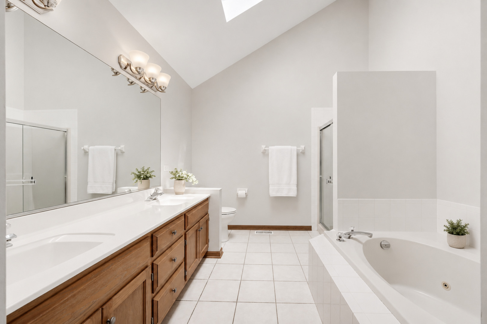 2255 Durand Drive Property Photo 13