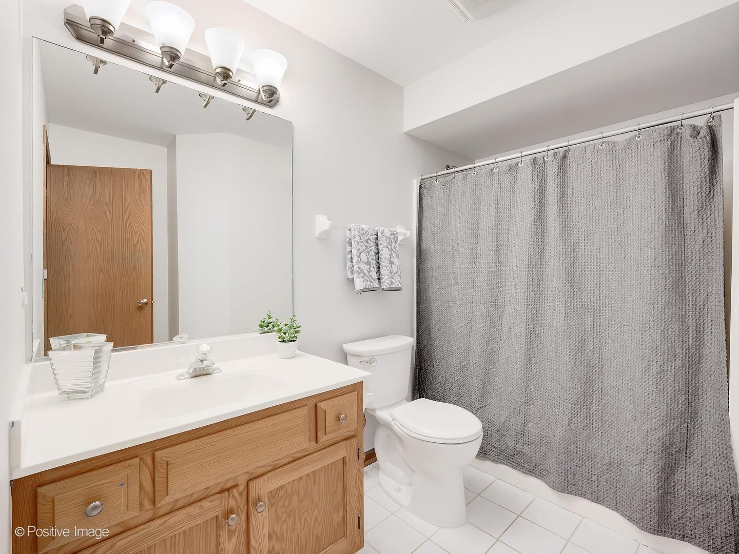 2255 Durand Drive Property Photo 15