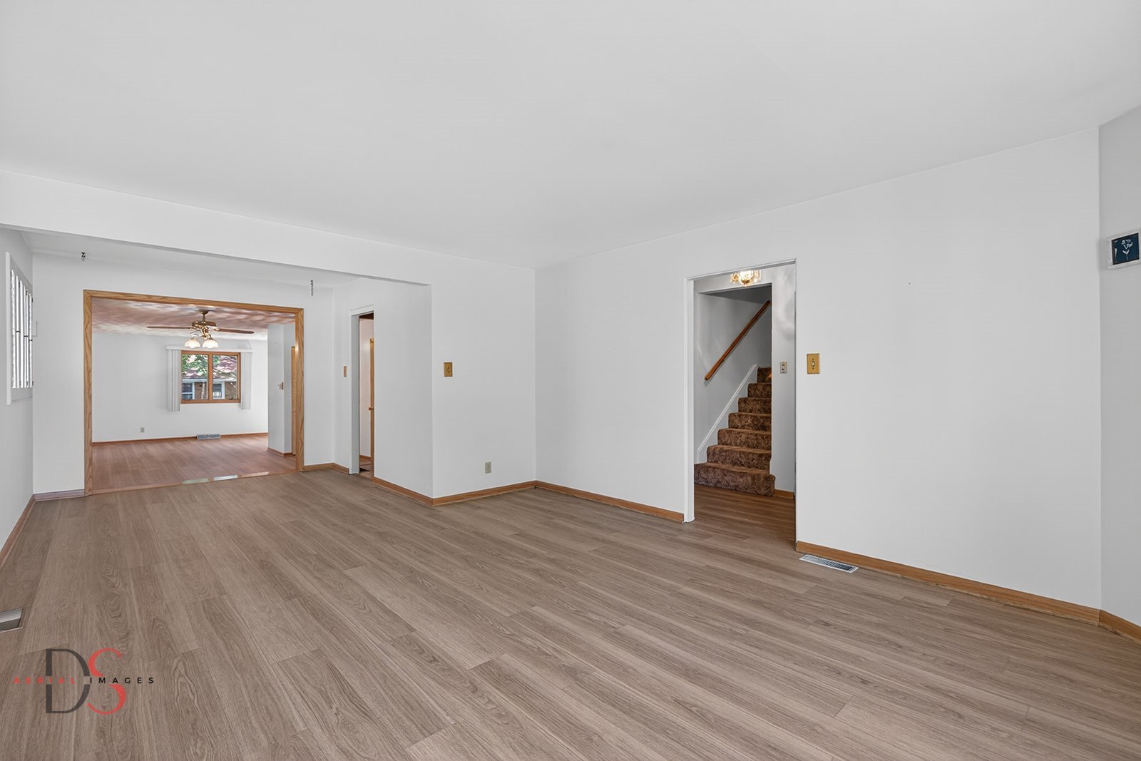 416 W Bluff Street Property Photo 8