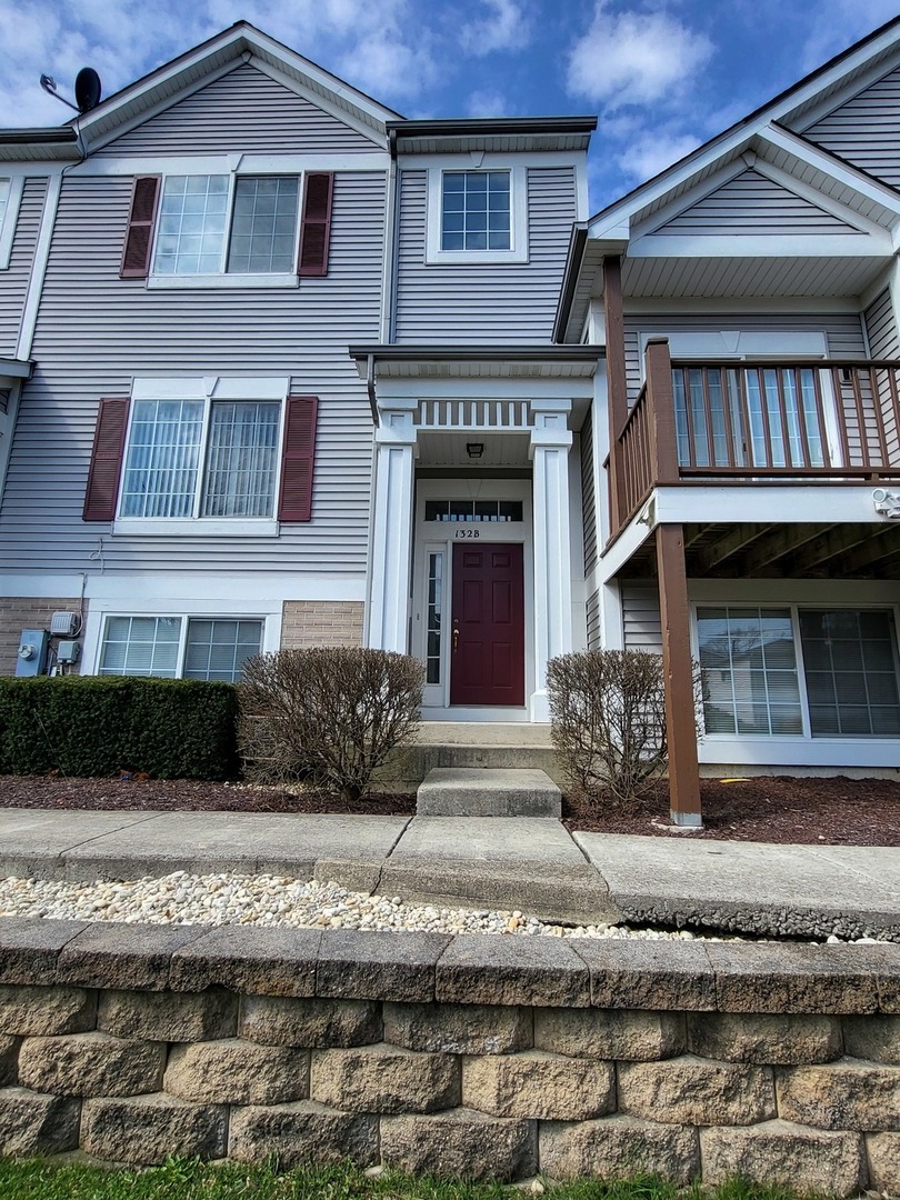 132 Enclave Circle B Property Photo 1