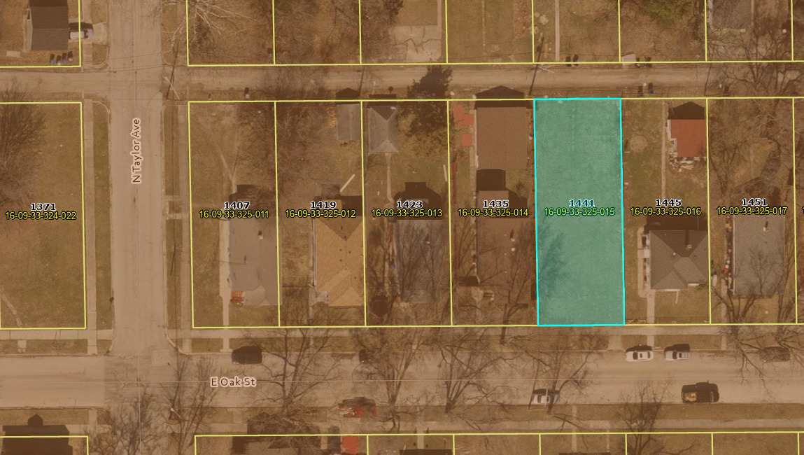 1441 E Oak Street Property Photo 2