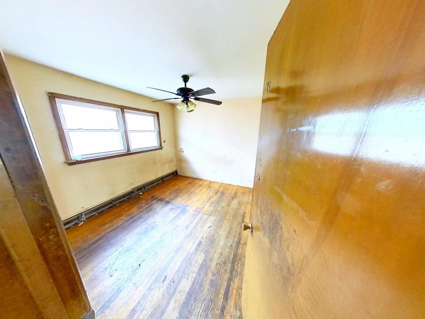 7448 S Maplewood Avenue Property Photo 7