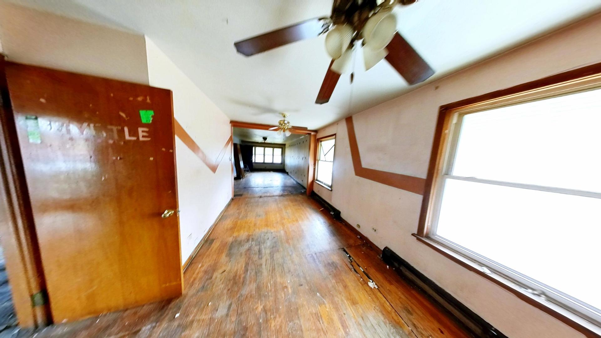 7448 S Maplewood Avenue Property Photo 13