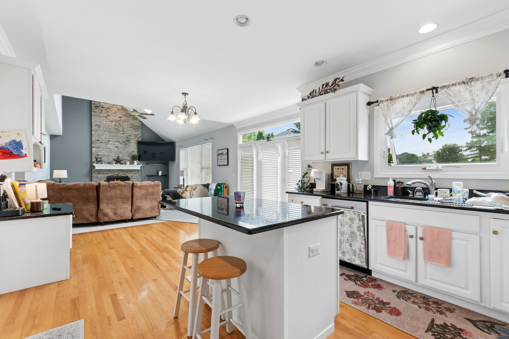 3744 Highknob Circle Property Photo 5