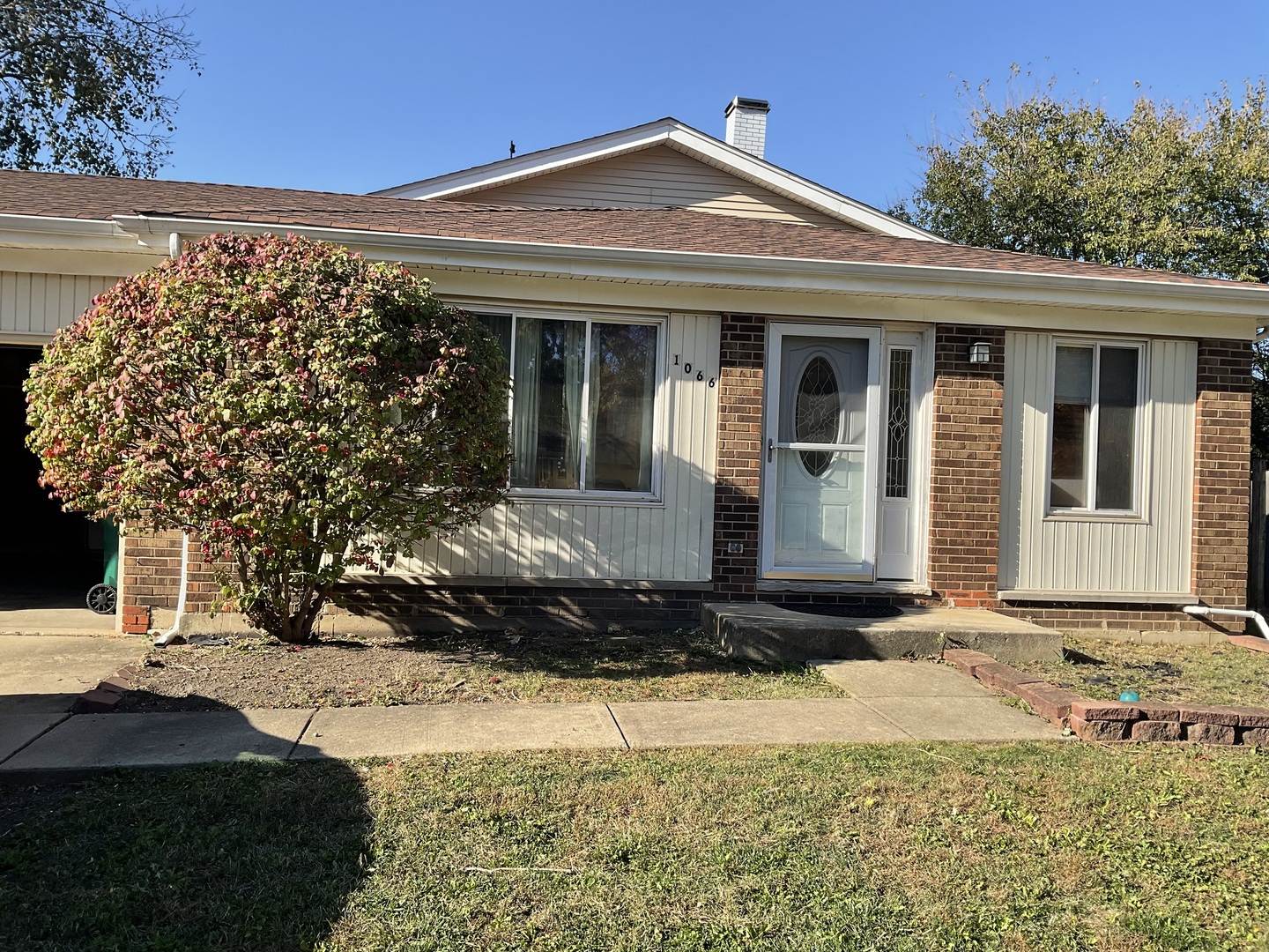 1066 Foxworth Boulevard Property Photo 1