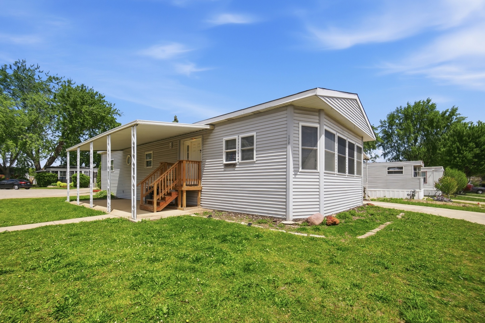 165 Hansom Drive Property Photo 1