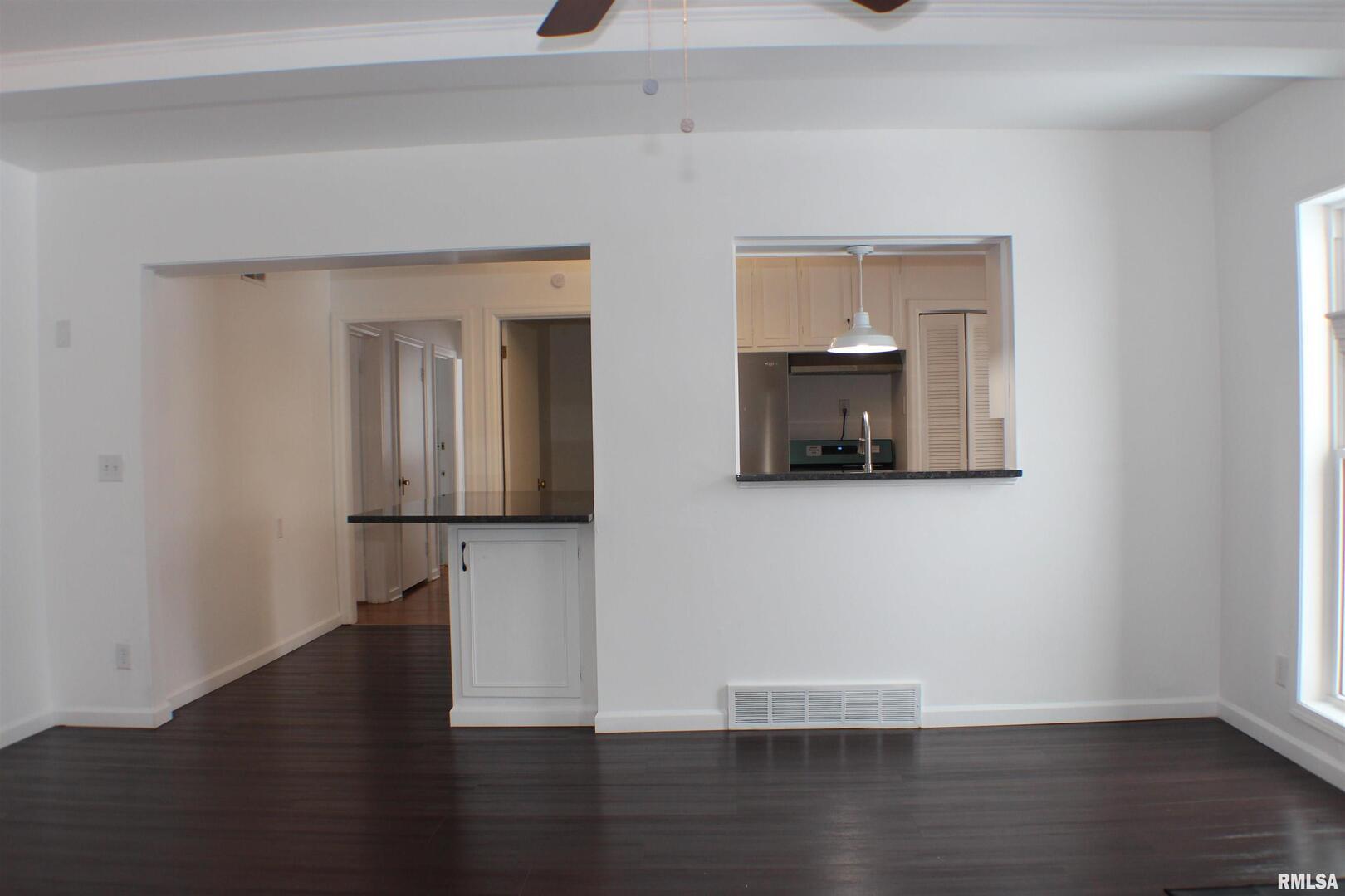 1611 Coffelt Avenue Property Photo 7