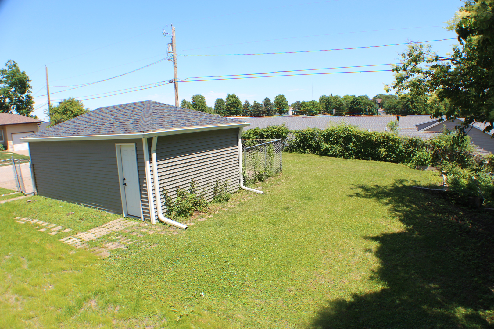1611 Coffelt Avenue Property Photo 18
