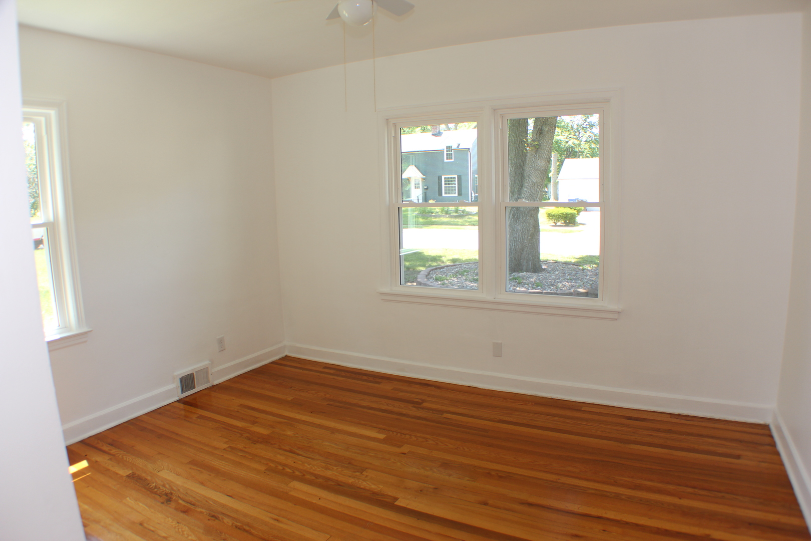 1611 Coffelt Avenue Property Photo 22