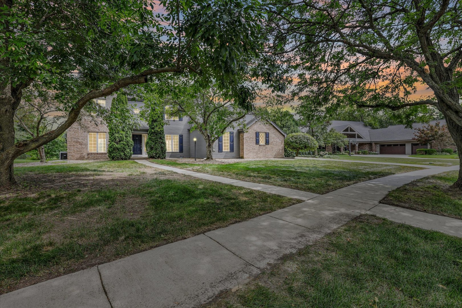 1704 Bentbrook Drive Property Photo 3
