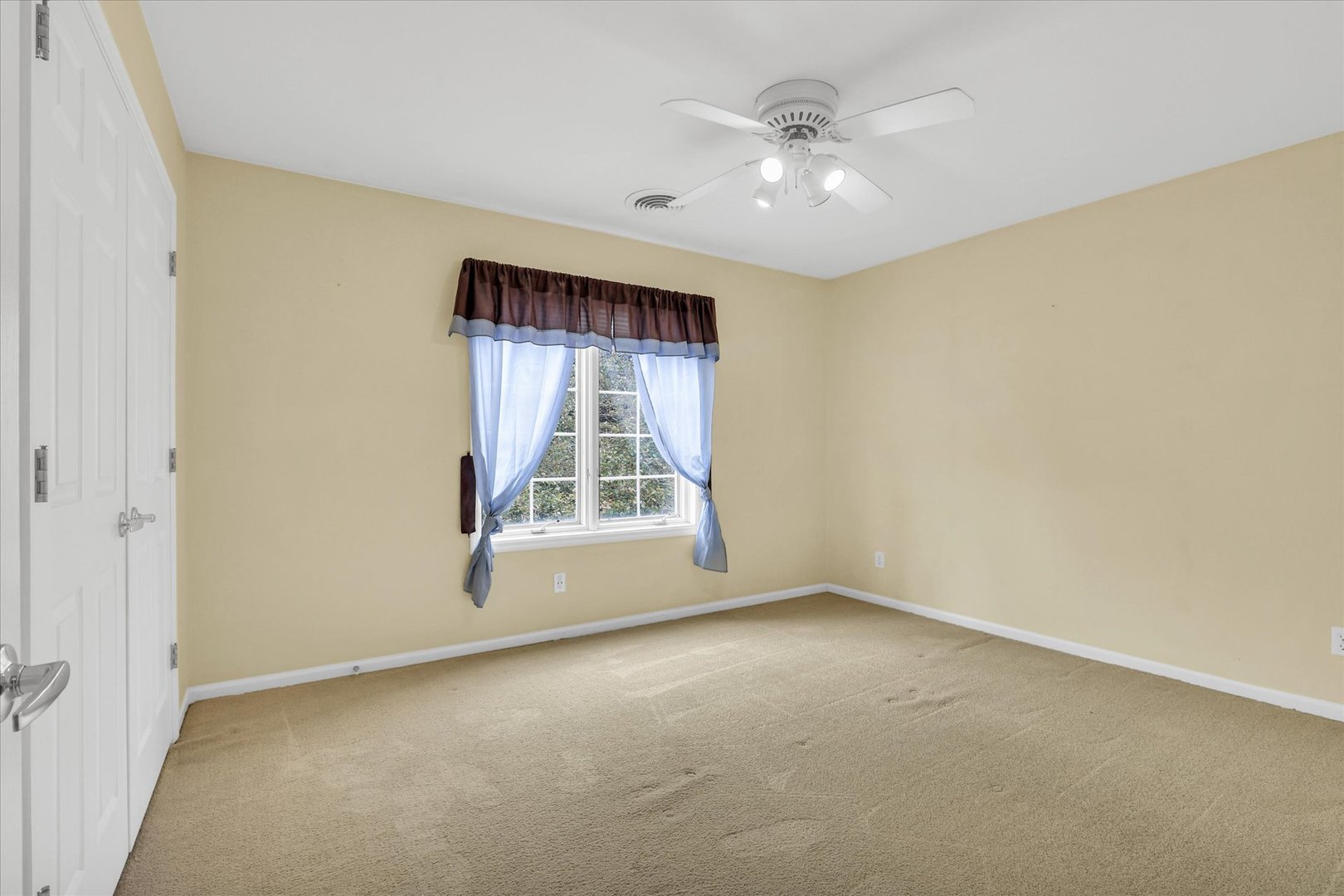 1704 Bentbrook Drive Property Photo 43
