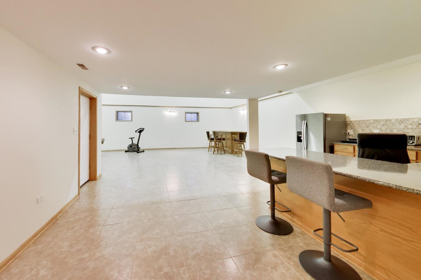 12657140 Property Photo 30
