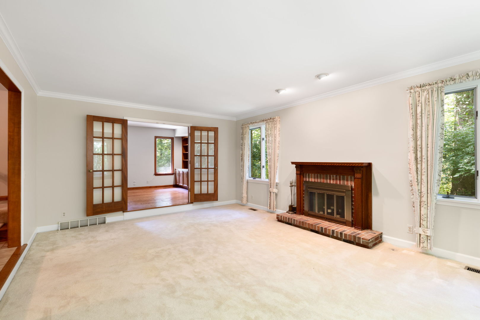 37w305 Crane Road Property Photo 10