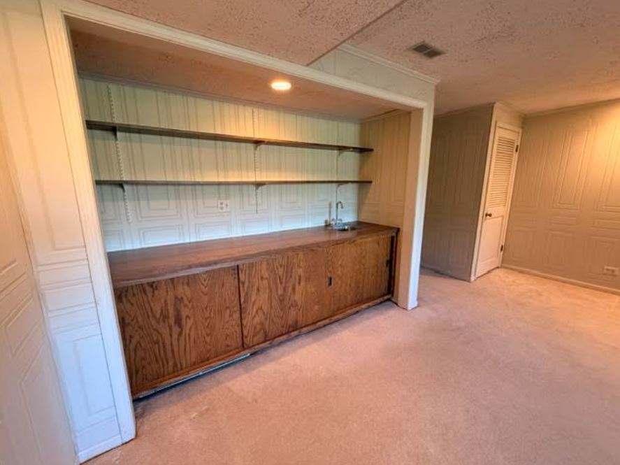 199 Timber Ridge Road - Property Photo 10