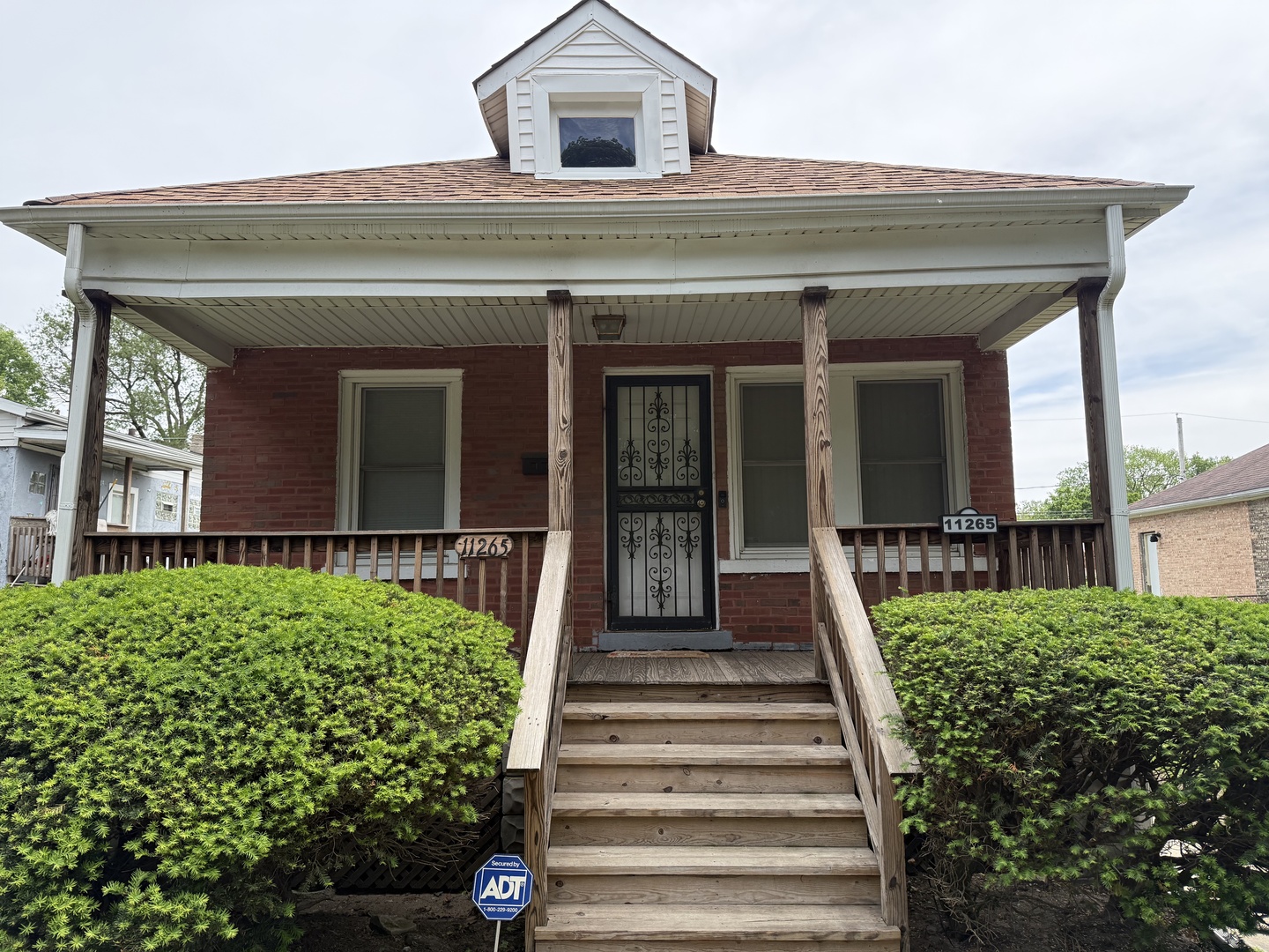 11265 S May Street Property Photo 1