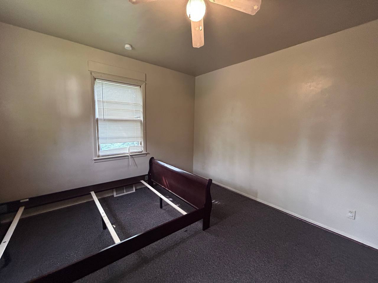 213 Kinder Street Property Photo 13