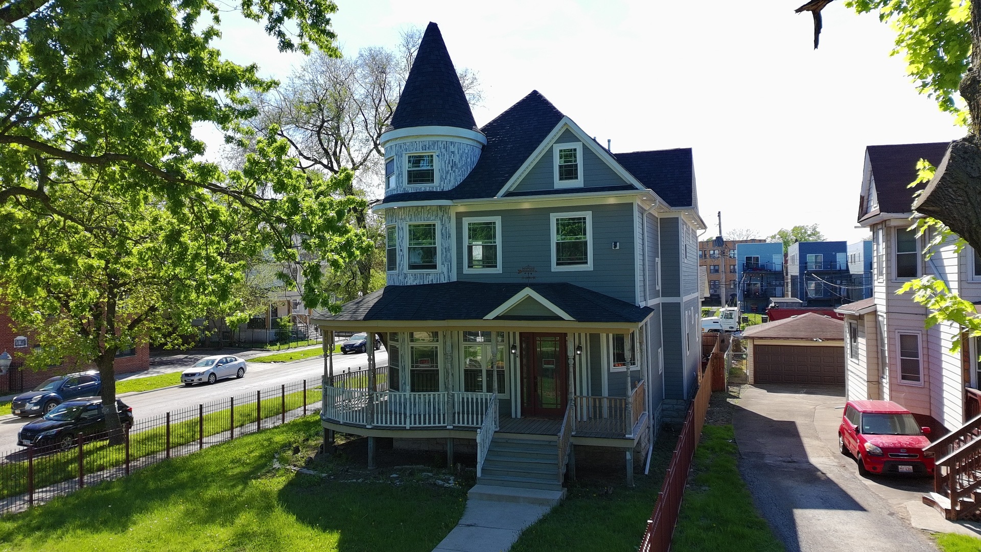 600 N Pine Avenue Property Photo 3