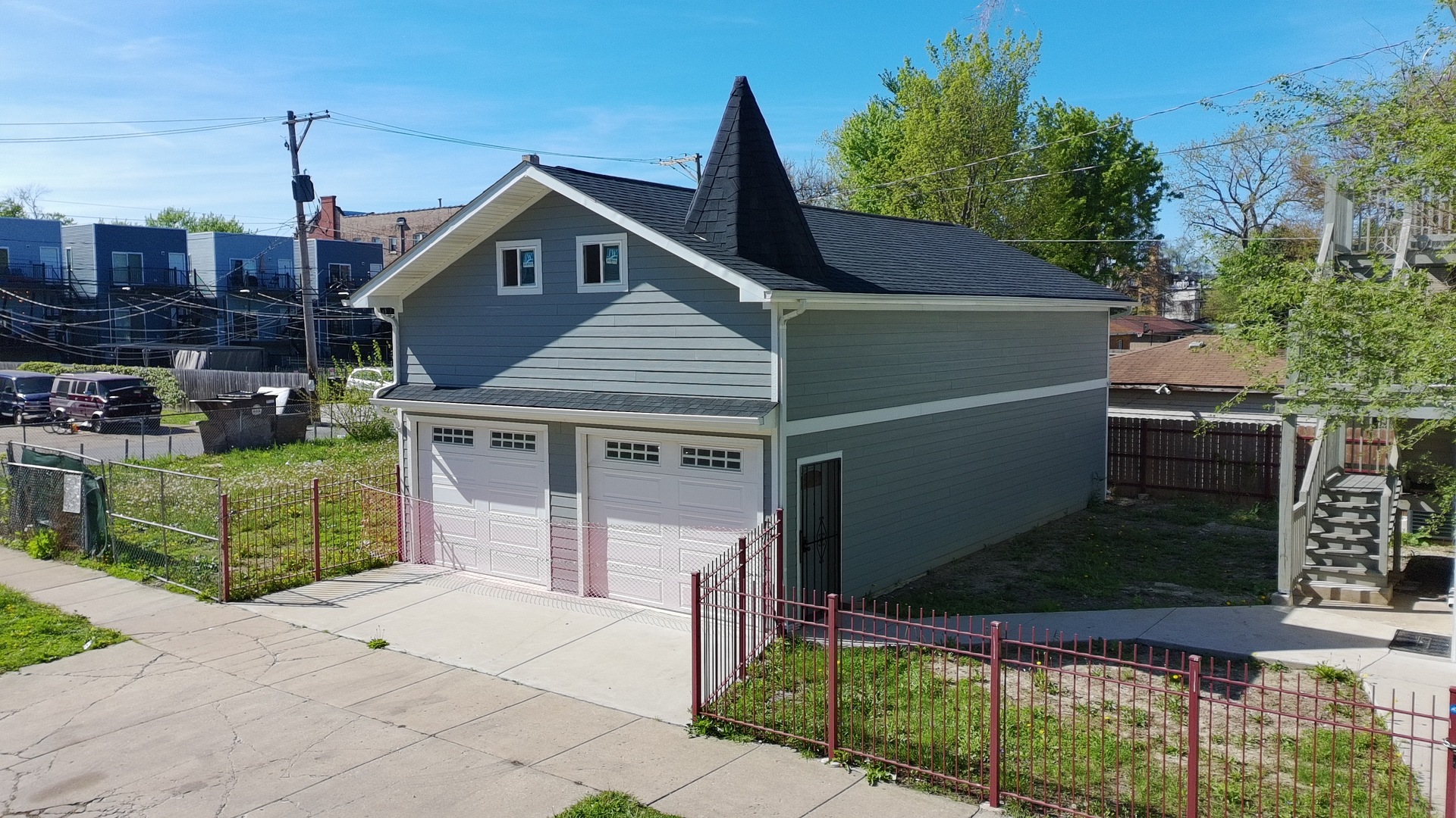 600 N Pine Avenue Property Photo 5
