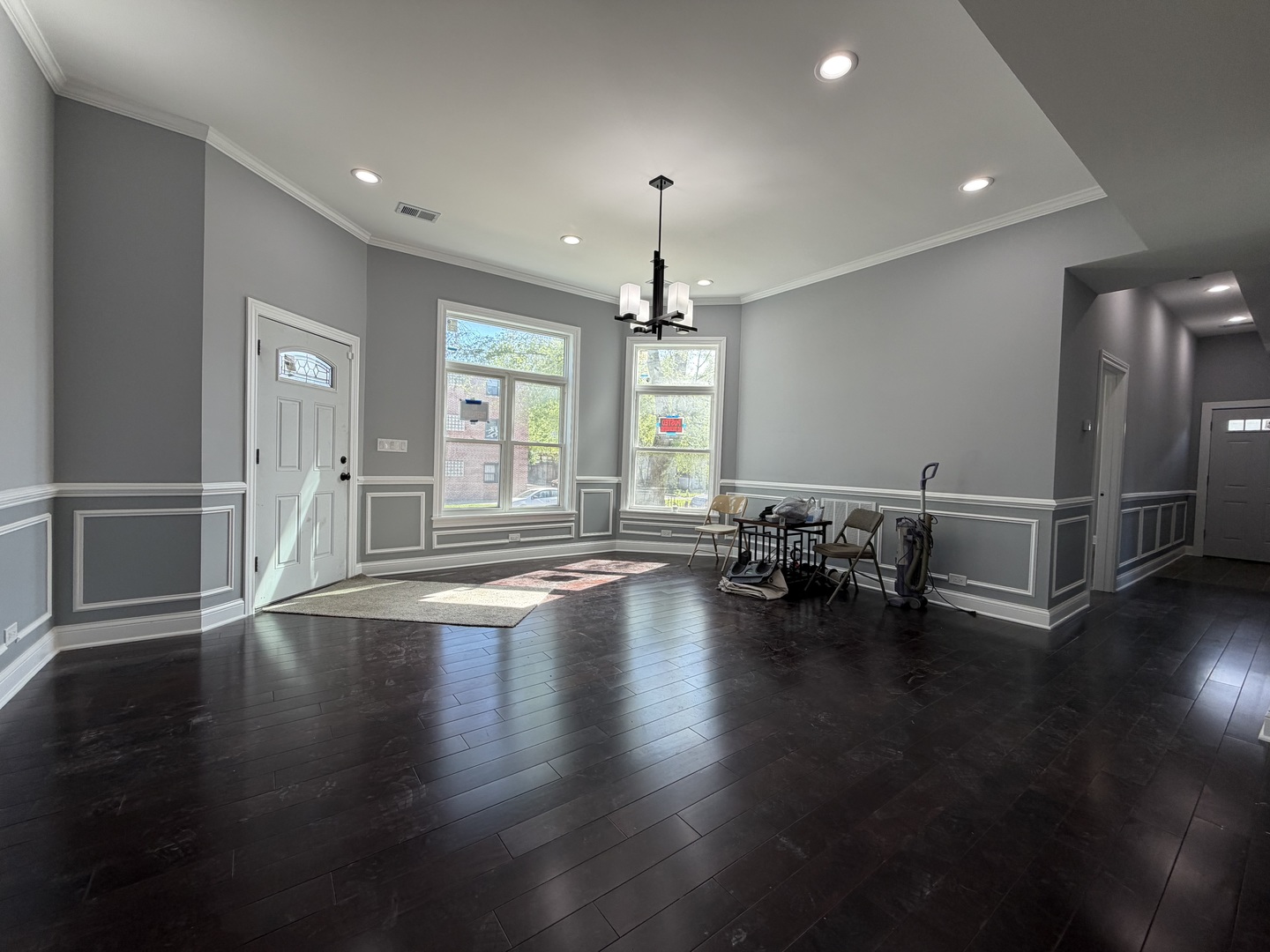 600 N Pine Avenue Property Photo 8