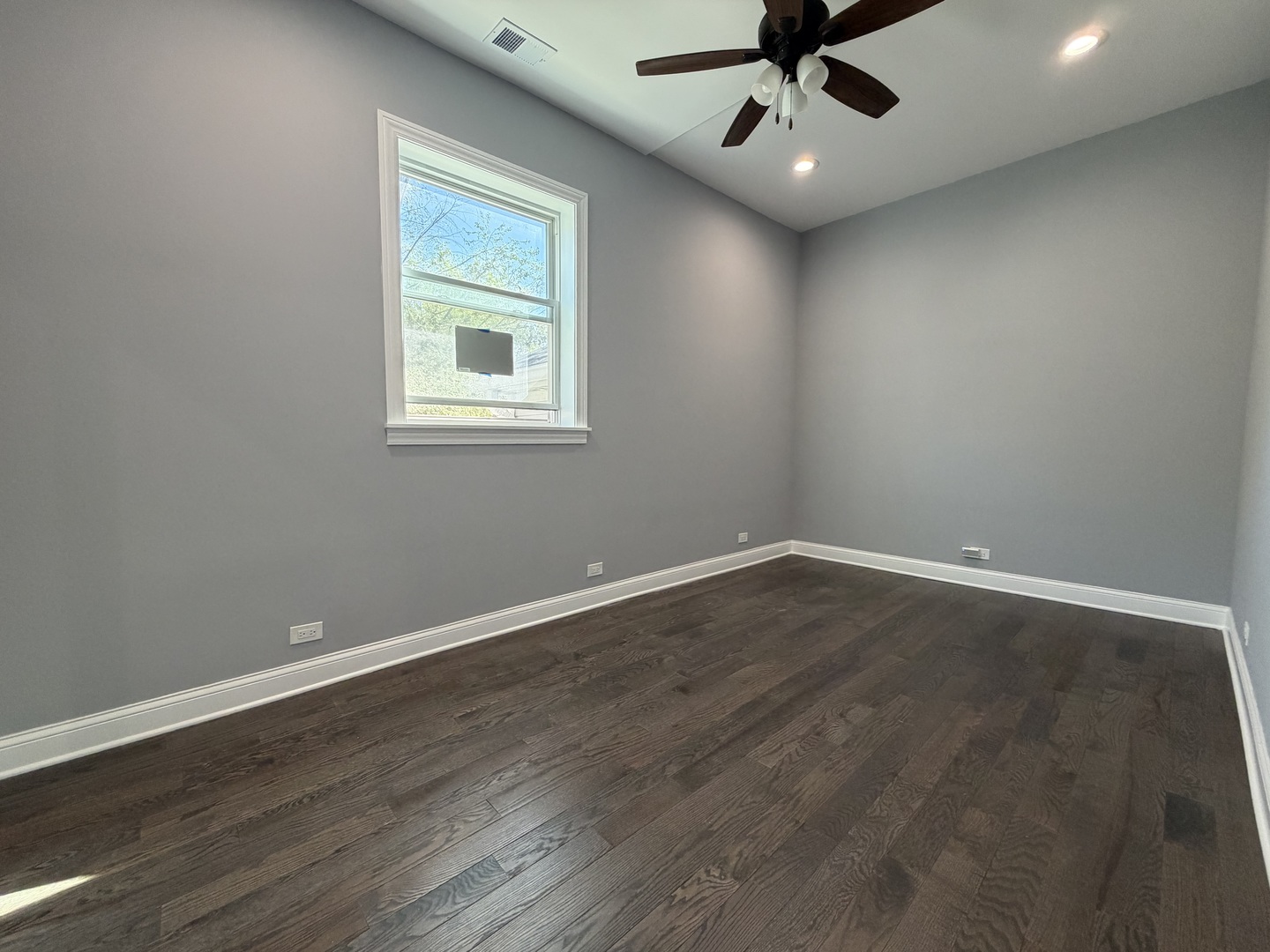 600 N Pine Avenue Property Photo 13