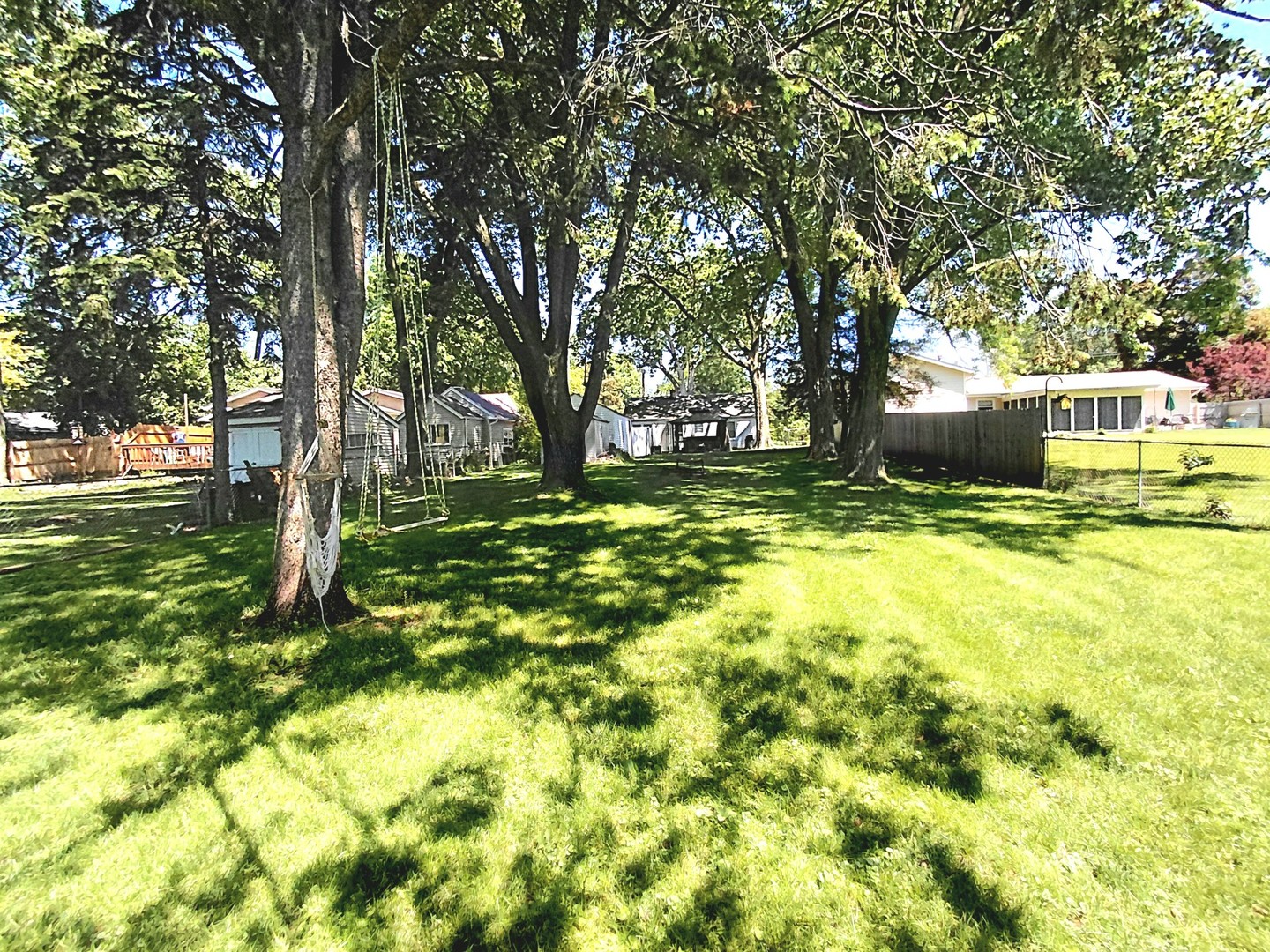 415 S Van Buren Street Property Photo 7
