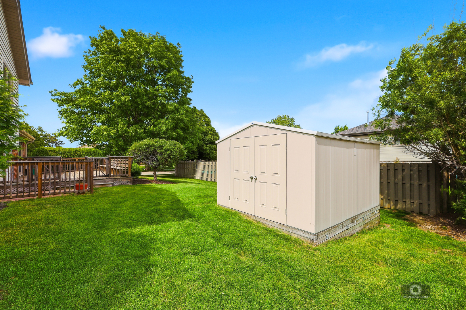 15333 Yorkshire Lane Property Photo 25