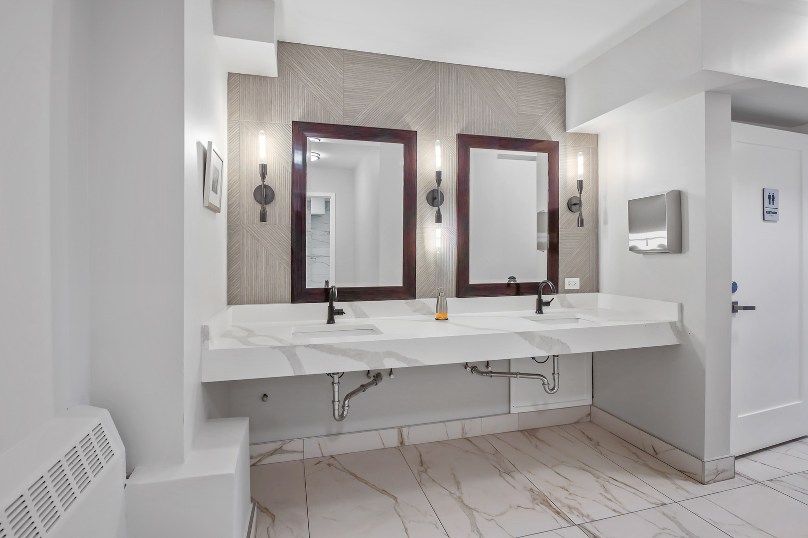 260 E Chestnut Street 2904 Property Photo 43