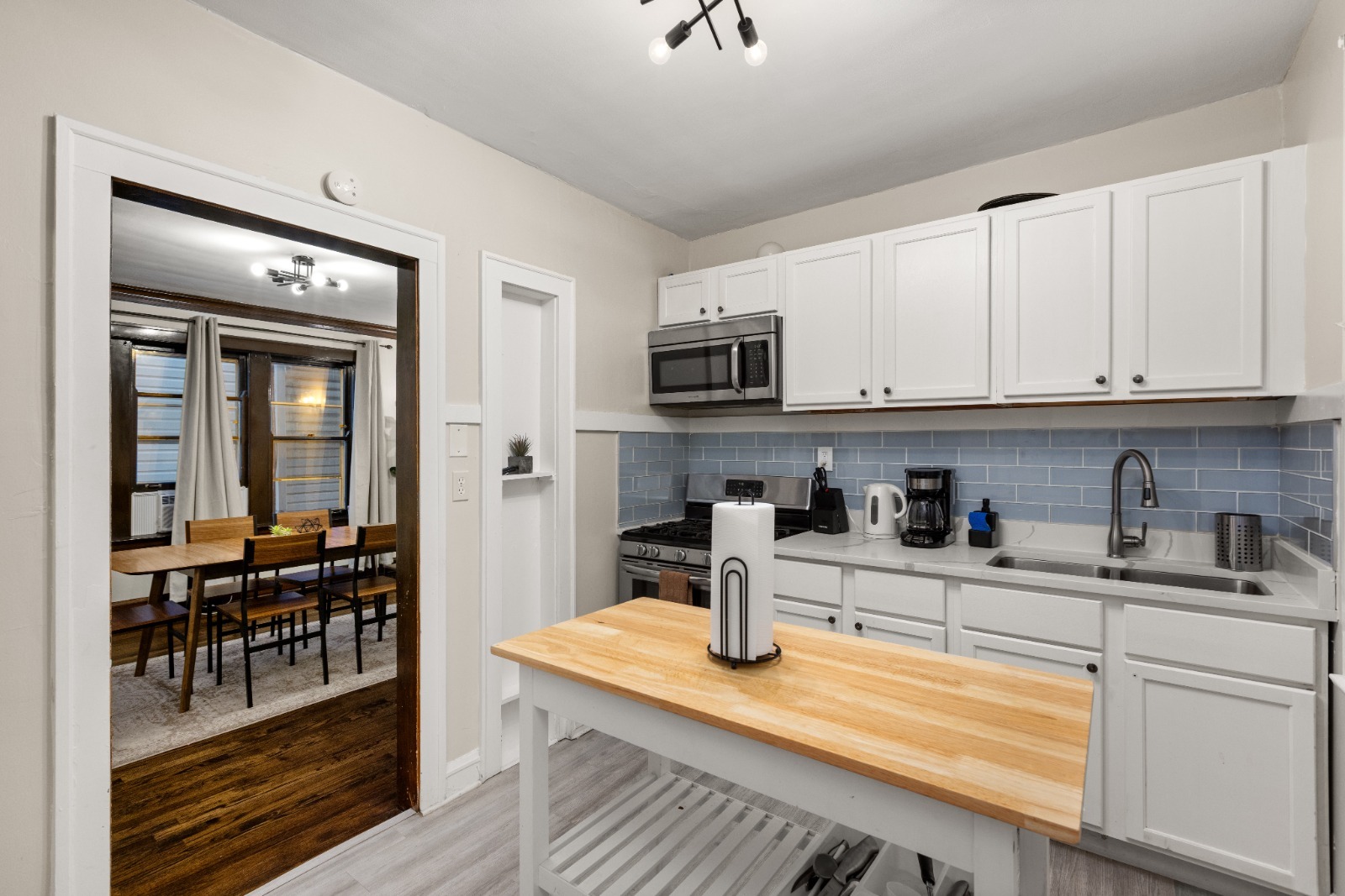 6029 N Austin Avenue Property Photo 25