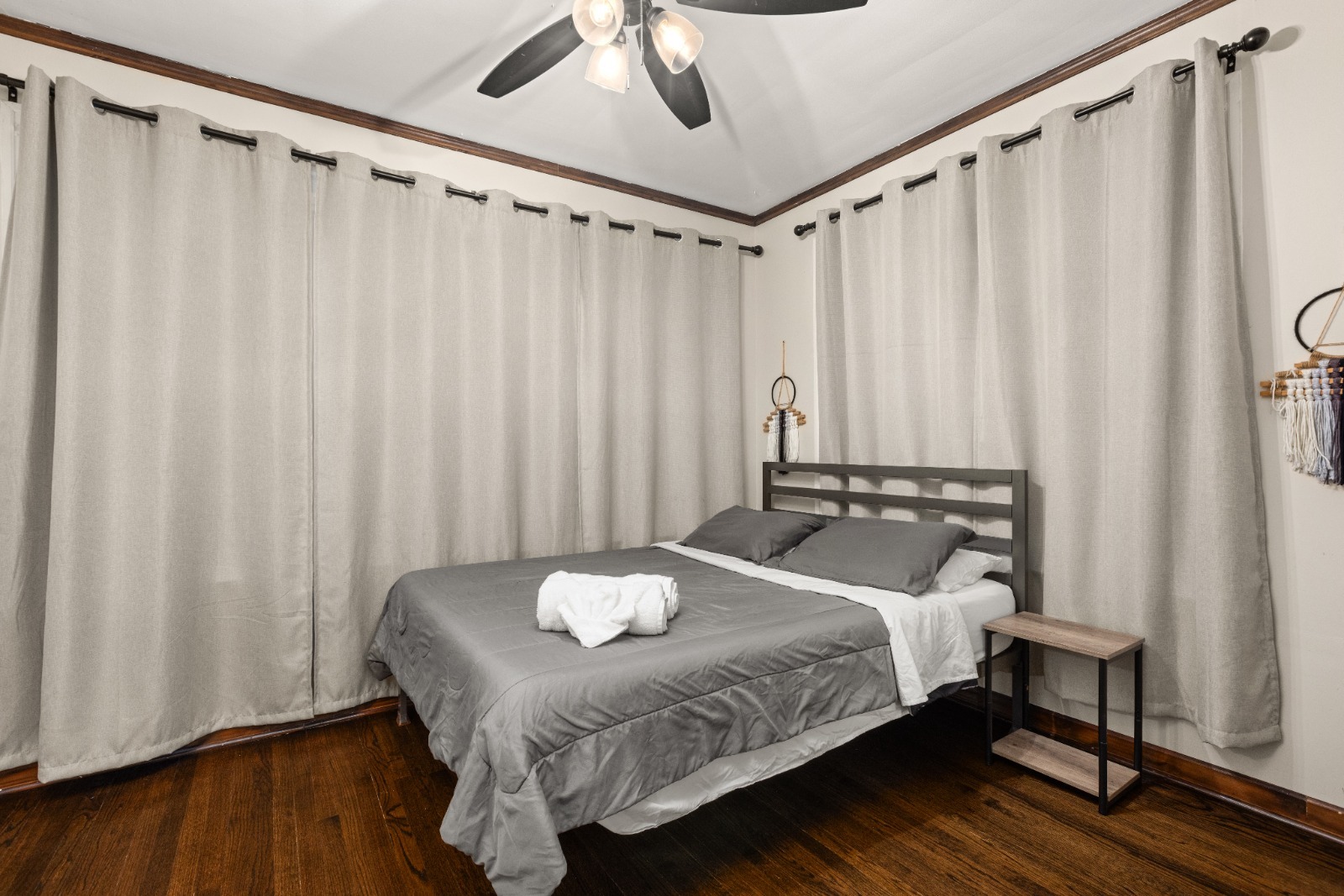 6029 N Austin Avenue Property Photo 30