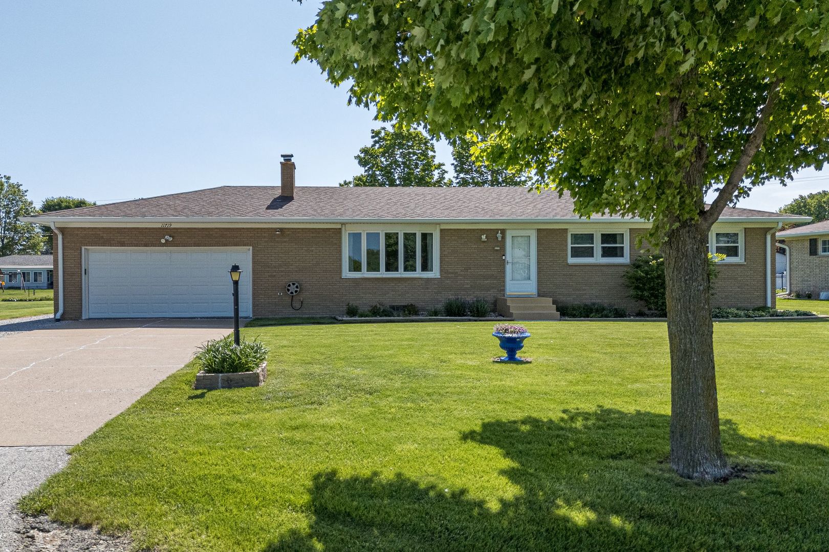 11719 1st Street Property Photo 1