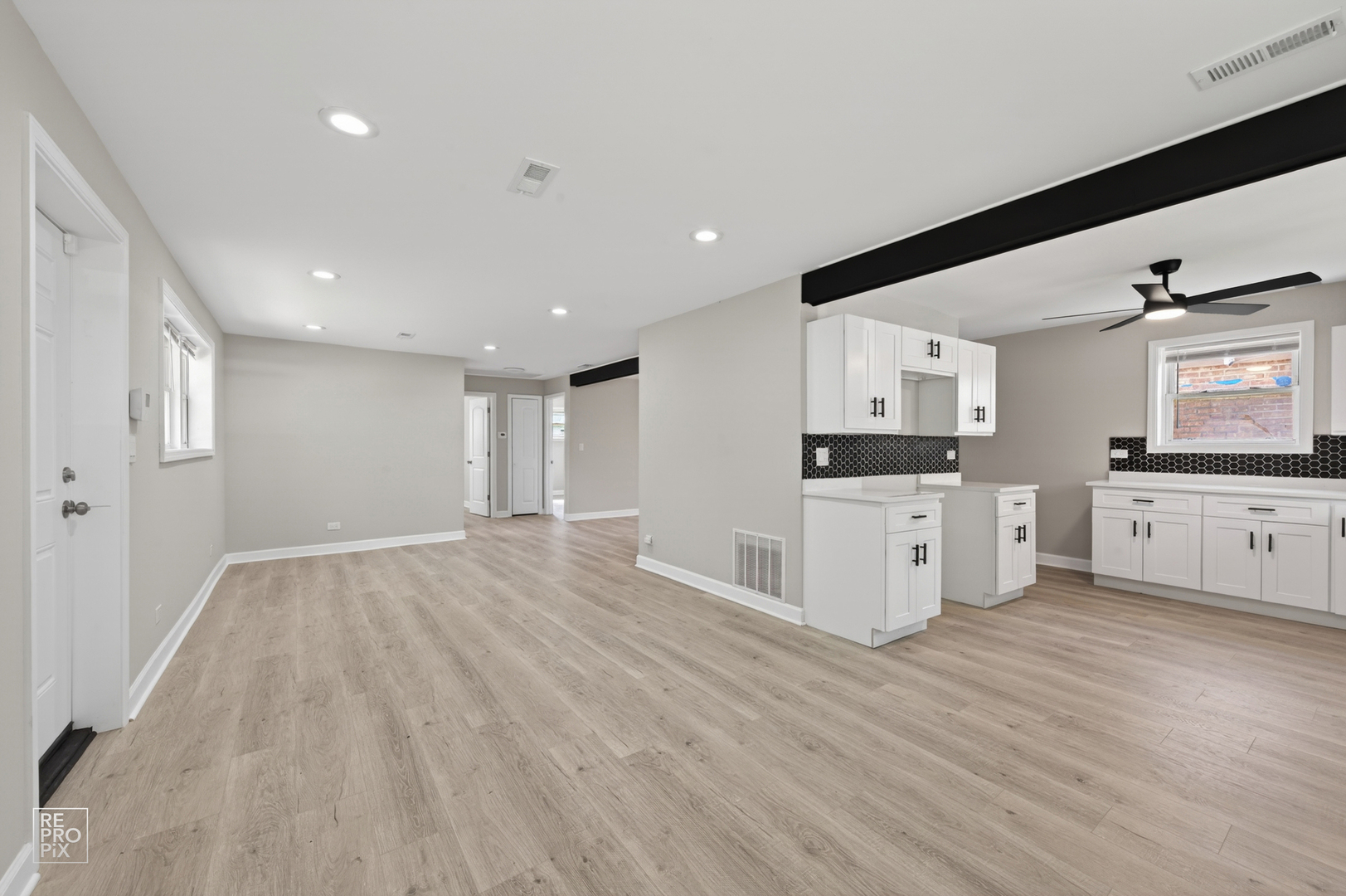 12701 S Morgan Street Property Photo 3