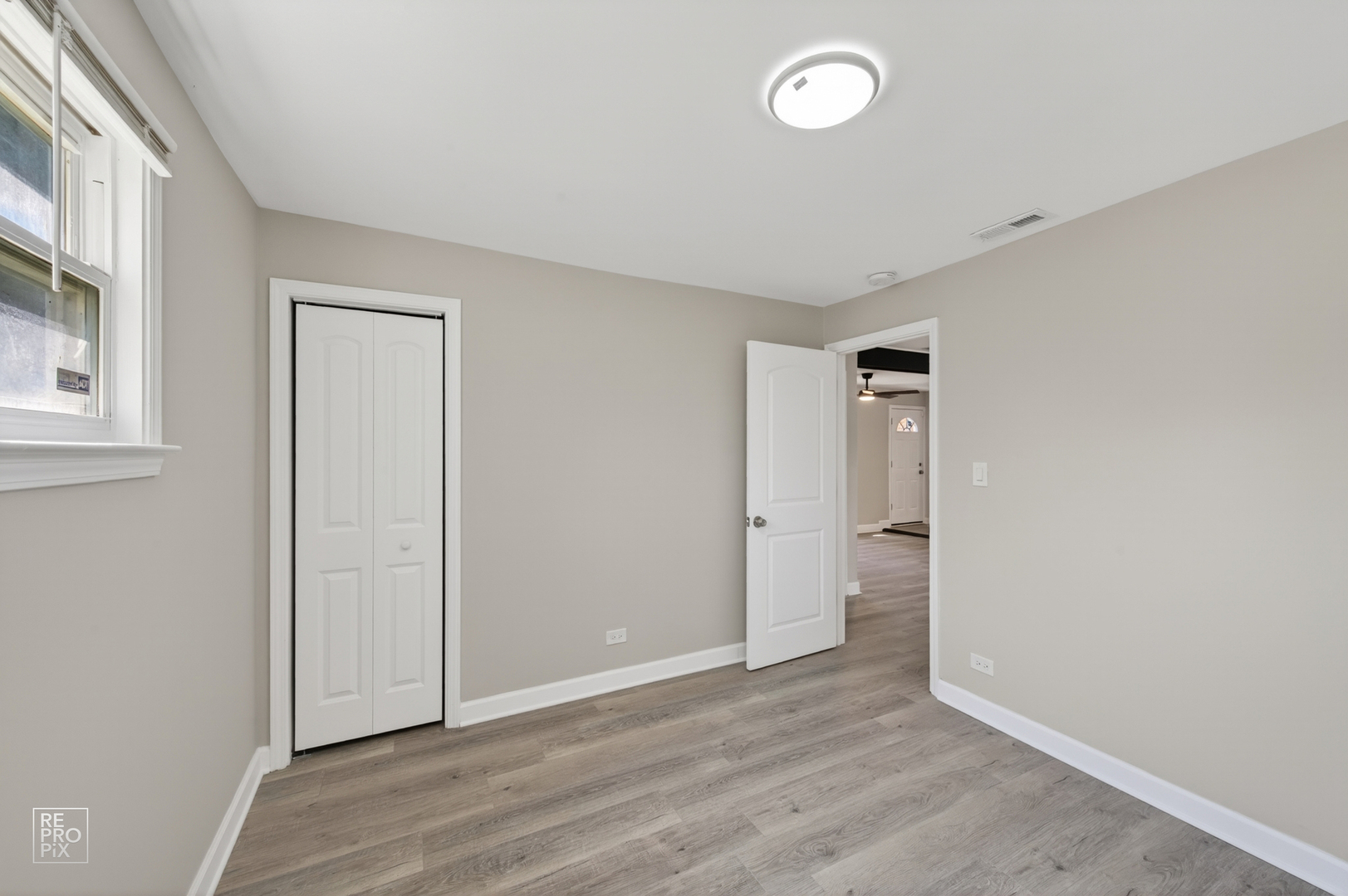 12701 S Morgan Street Property Photo 8