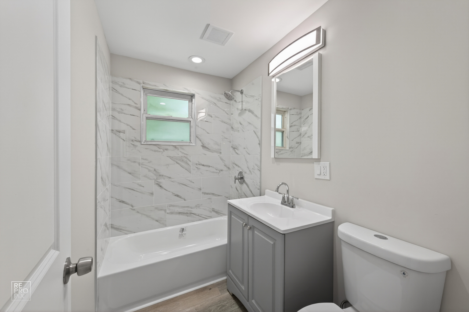 12701 S Morgan Street Property Photo 9