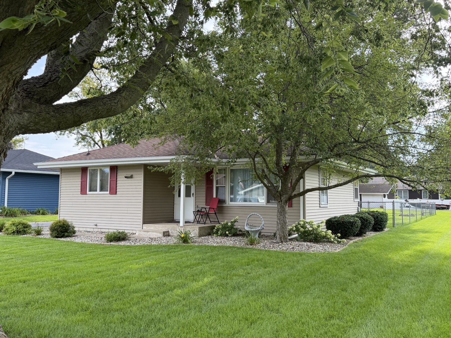 263 N Park Road Property Photo 1