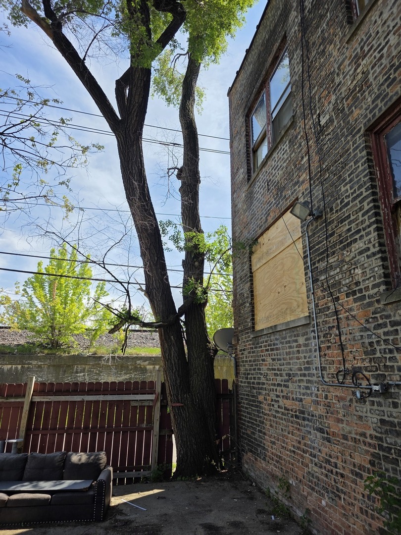 5124 W Kinzie Avenue Property Photo 12